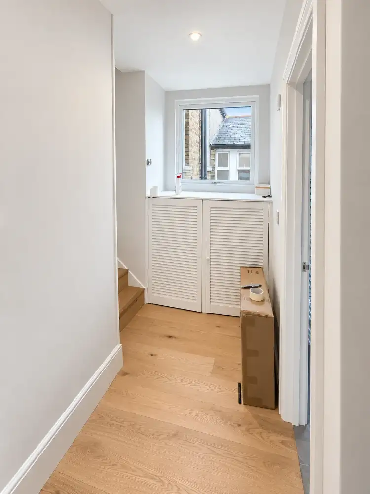 Painting, flooring and skirting in Carlton